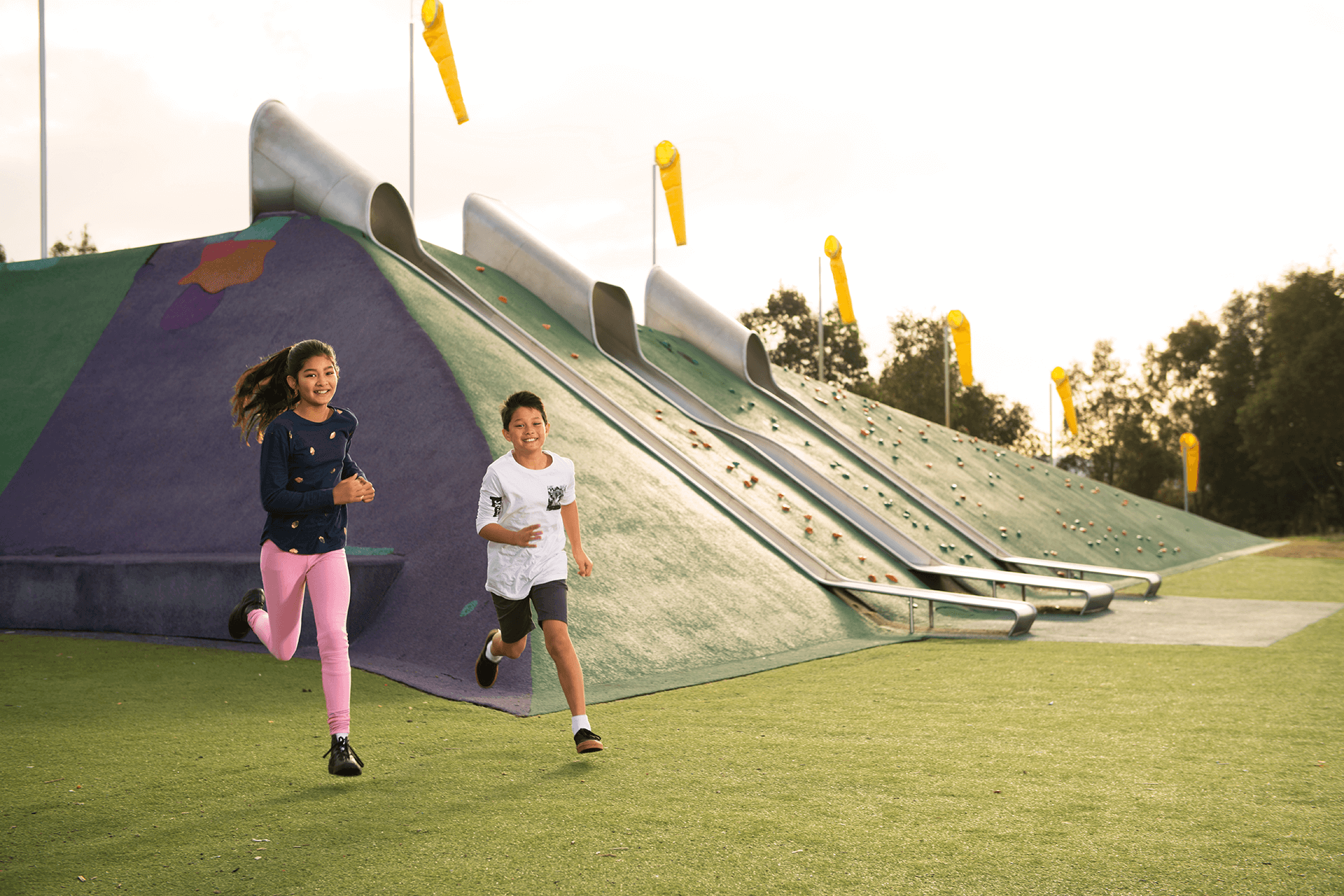 Blaxland Riverside Park playground kids running